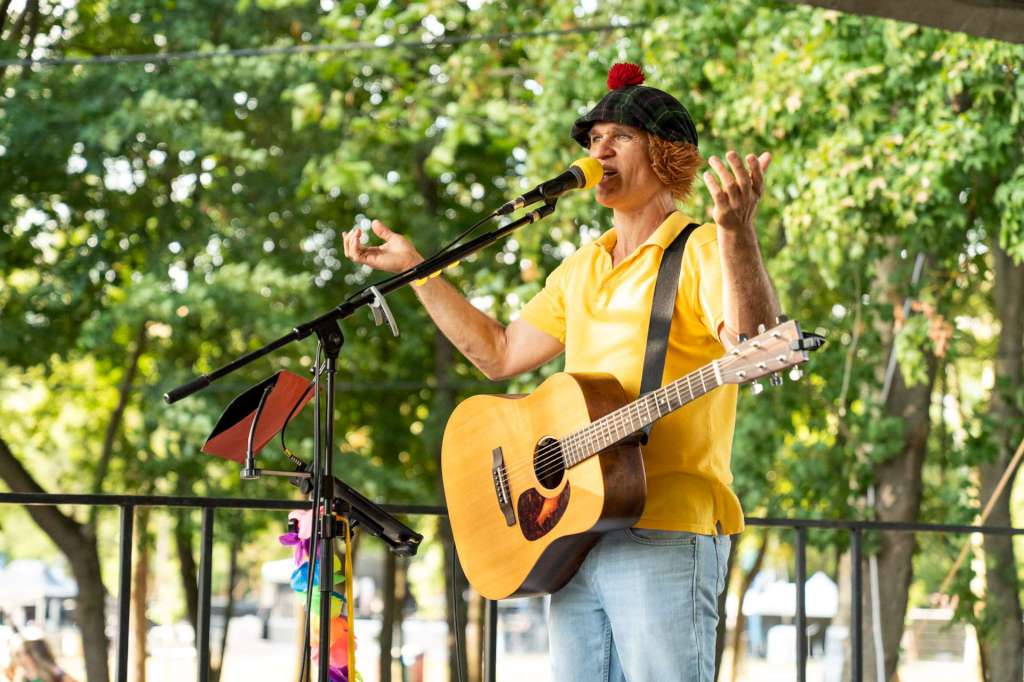 https://kolorcity.hu/Tompeti és barátai koncert, óriáskerék - Csónakázó-tó